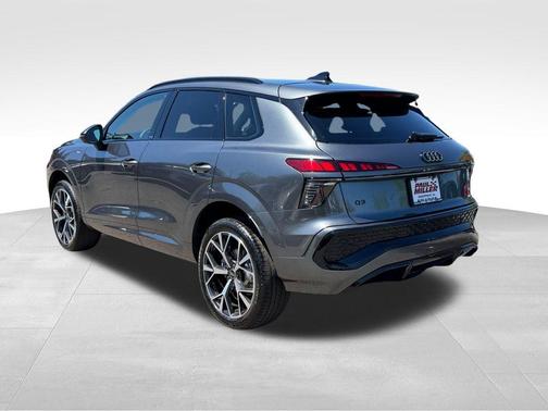 Daytona Gray Pearl 2026 Audi Q3 S line
