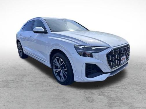 2024 Audi Q8 55 Premium