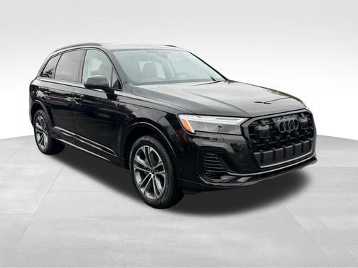Mythos Black Metallic 2026 Audi Q7 45 Premium