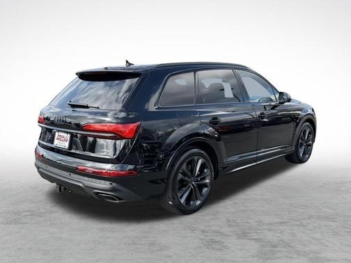 Mythos Black Metallic 2026 Audi Q7 55 Premium Plus