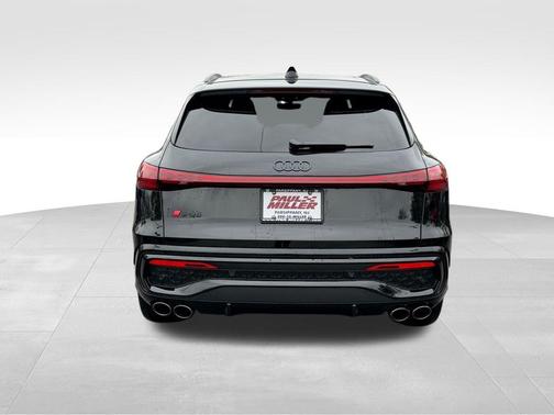 Mythos Black Metallic 2026 Audi SQ5 3.0T Premium Plus