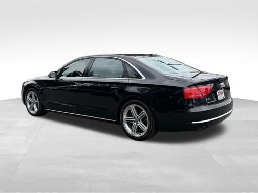 Phantom Black Pearl 2013 Audi A8 L 3.0T
