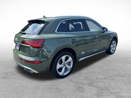 2025 Audi Q5 45 S line quattro Premium