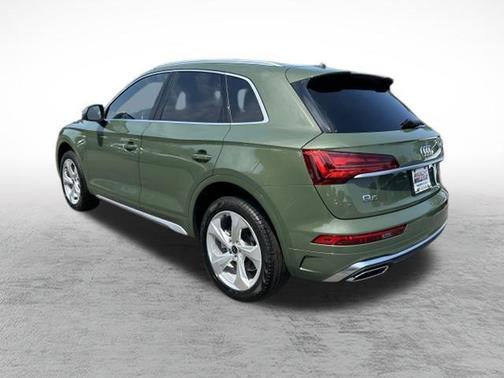 2025 Audi Q5 45 S line quattro Premium