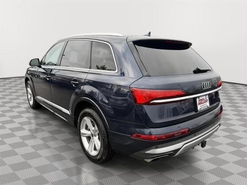 2025 Audi Q7 55 Premium