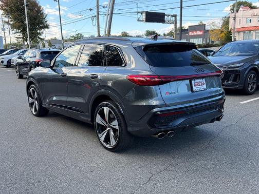 Daytona Gray Pearl 2026 Audi SQ5 3.0T Premium Plus