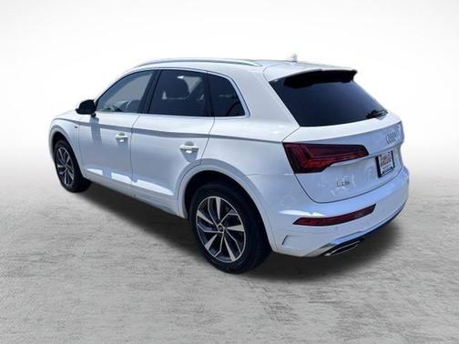 2022 Audi Q5 45 S line quattro Premium