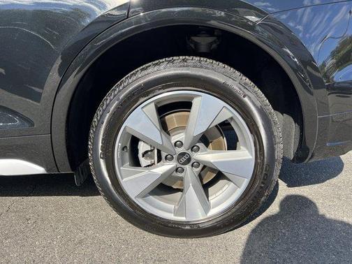 2023 Audi Q5 40 Premium
