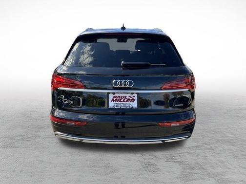 2023 Audi Q5 40 Premium