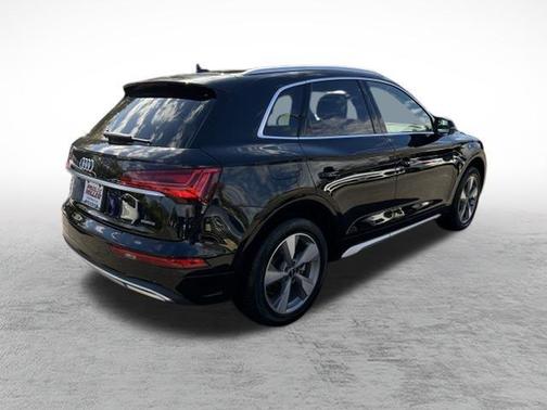 2023 Audi Q5 40 Premium
