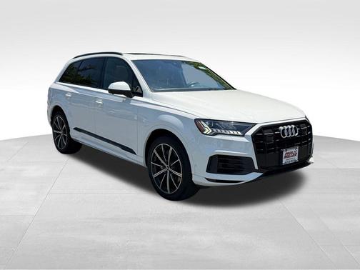 Carrara White 2023 Audi Q7 55 Premium Plus