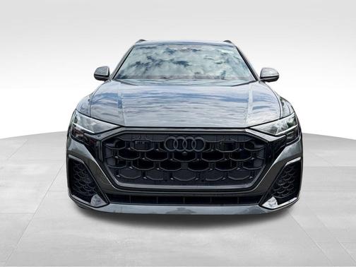 Daytona Gray Pearl 2026 Audi Q8 55 Premium