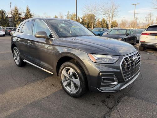 2024 Audi Q5 40 Premium