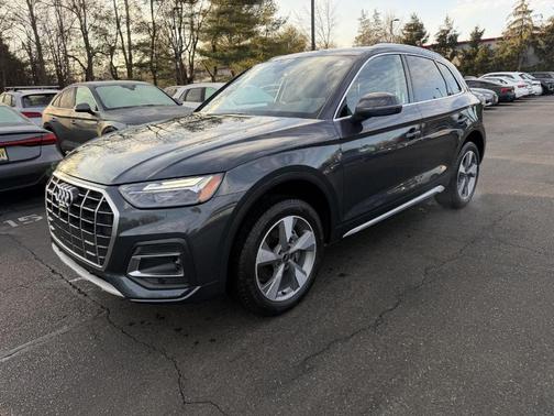 2024 Audi Q5 40 Premium