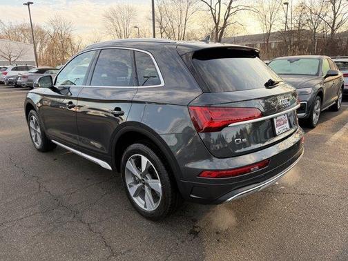 2024 Audi Q5 40 Premium