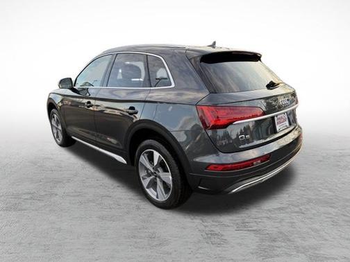 2024 Audi Q5 40 Premium