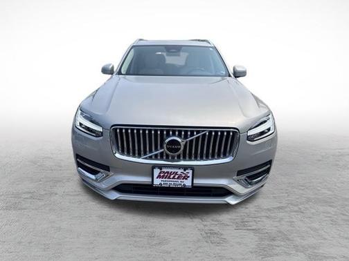 2023 Volvo XC90 B6 Plus 6-Seater