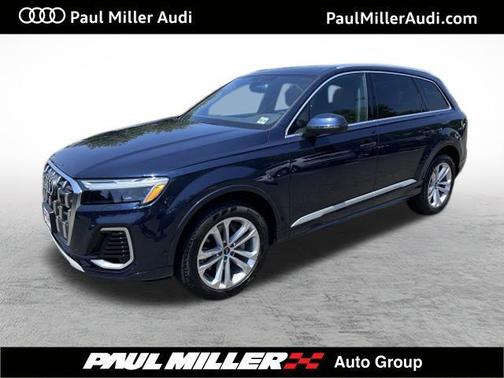 2025 Audi Q7 45 Premium Plus