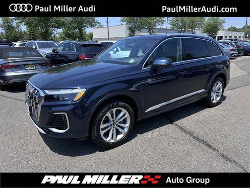 2025 Audi Q7 45 Premium Plus