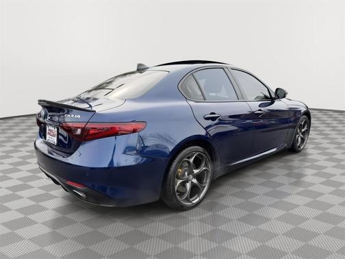 2017 Alfa Romeo Giulia Ti