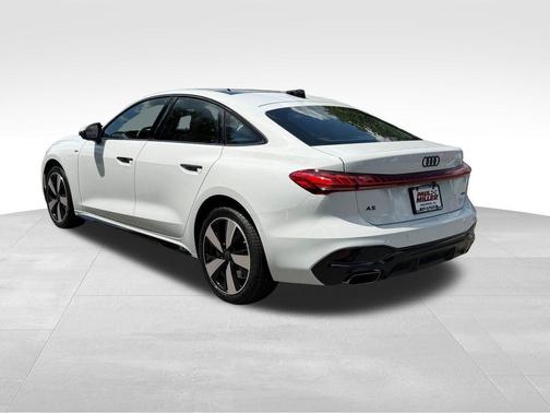 Glacier White Metallic 2026 Audi A5