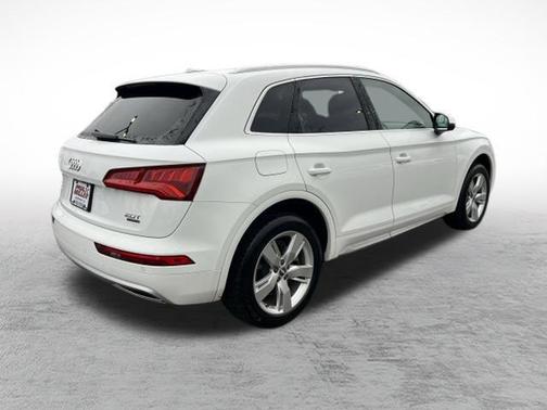 2018 Audi Q5 2.0T Premium Plus