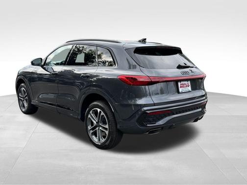 Tambora Flame 2026 Audi Q5