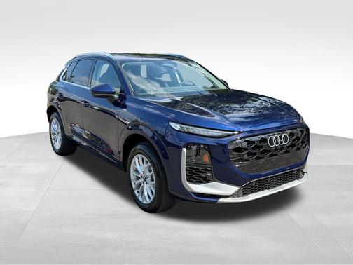 Navarra Blue Metallic 2026 Audi Q3 S line