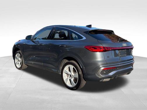 Tambora Gray Metallic 2025 Audi Q5 2.0T Premium
