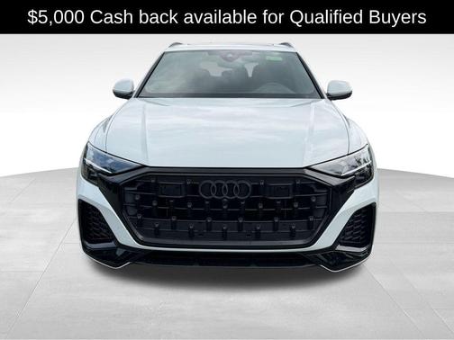 Glacier White Metallic 2026 Audi Q8