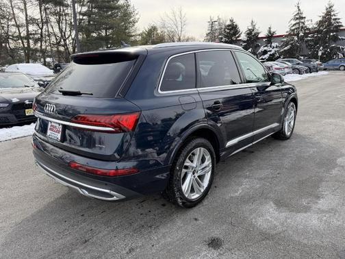 2023 Audi Q7 55 Premium Plus