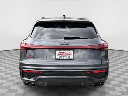 Tambora Flame 2026 Audi SQ5 3.0T Premium Plus