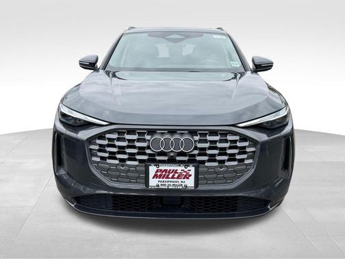 Tambora Gray Metallic 2025 Audi Q5 2.0T quattro Premium