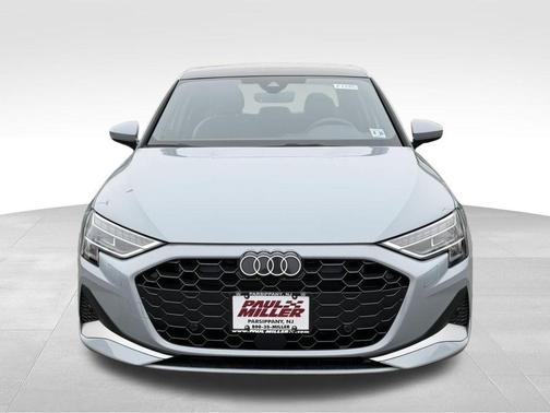 Arrow Gray Pearl Effect 2025 Audi A3 2.0T Premium