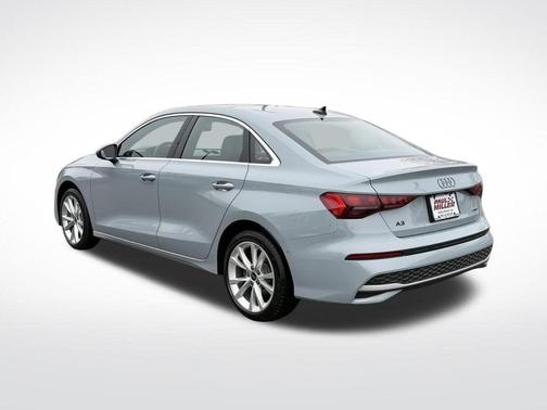 Arrow Gray Pearl Effect 2025 Audi A3 2.0T Premium