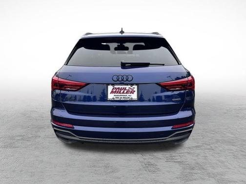 2023 Audi Q3 45 S line Premium