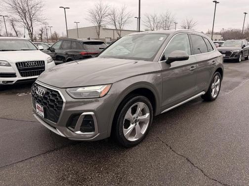 2023 Audi Q5 45 S line Premium Plus