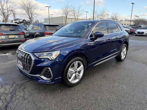 2023 Audi Q3 45 S line Premium