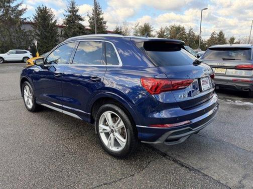 2023 Audi Q3 45 S line Premium