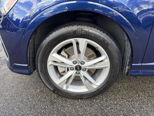 2023 Audi Q3 45 S line Premium