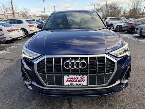 2023 Audi Q3 45 S line Premium