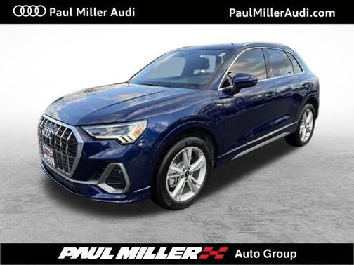 2023 Audi Q3 45 S line Premium