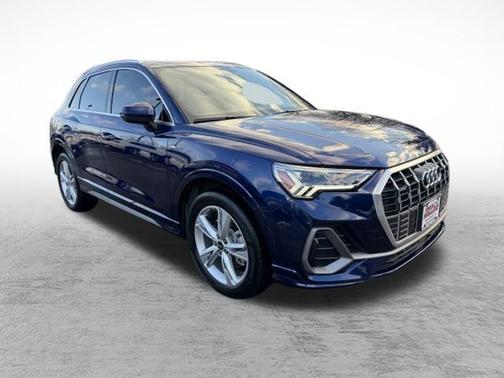 2023 Audi Q3 45 S line Premium