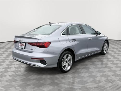 Florett Silver Metallic 2023 Audi A3 Premium