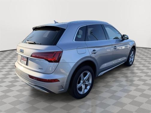 2023 Audi Q5 40 Premium