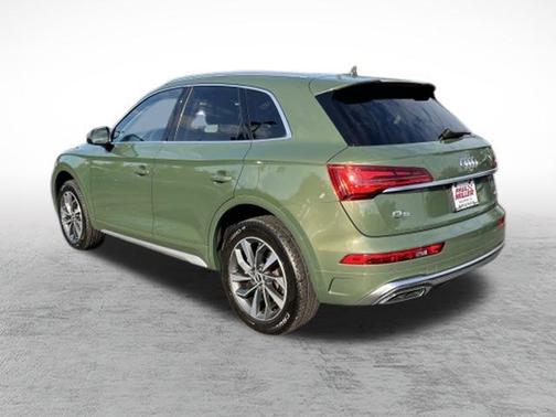 2022 Audi Q5 45 S line quattro Premium