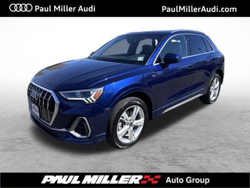 2022 Audi Q3 45 S line Premium