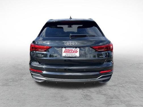 2024 Audi Q3 45 S line Premium