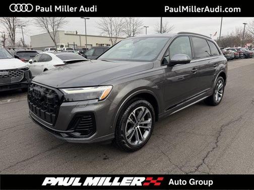 2025 Audi Q7 45 Premium