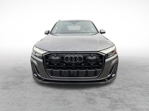 2025 Audi Q7 45 Premium
